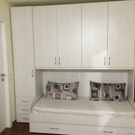 Apartmán Vicolovolta16 Torri Del Benaco Exteriér fotografie